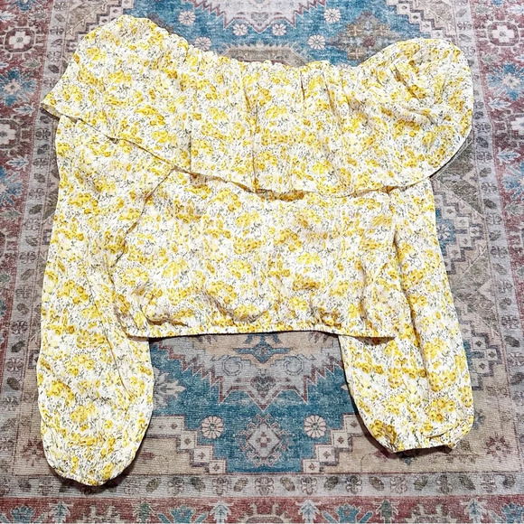 NWT ASTR THE LABEL Ruffle One Shoulder Top Blouse Small Yellow Floral Print - Picture 10 of 12